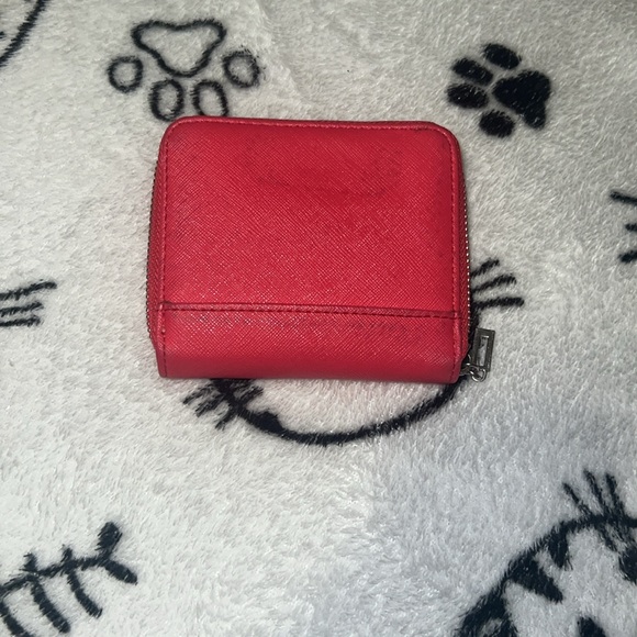 Cherry Red Guess Wallet 🍒 - Picture 4 of 4